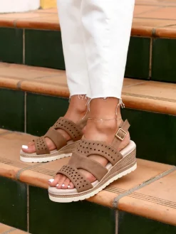 Linzi CARYN Outlet