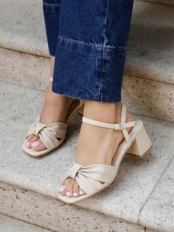 Linzi CHARLOTTE Fashion
