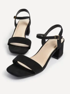 Linzi DARCIE New