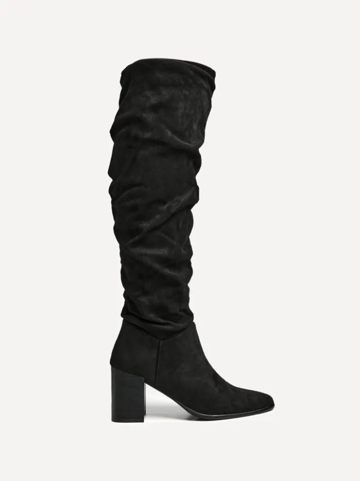 Linzi ESCADA New