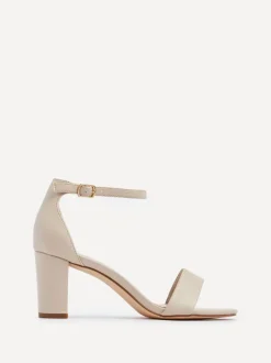 Linzi FRANKIE New