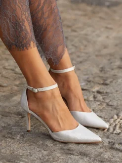 Linzi MACI Sale