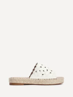 Linzi PARADE New