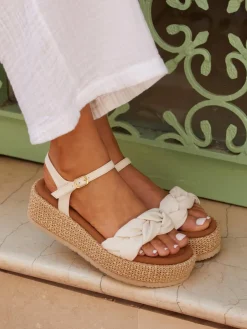 Linzi TWIST Fashion