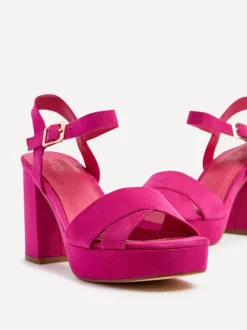 Linzi VERONY Online