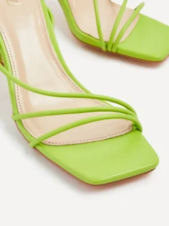 Linzi VESPER New